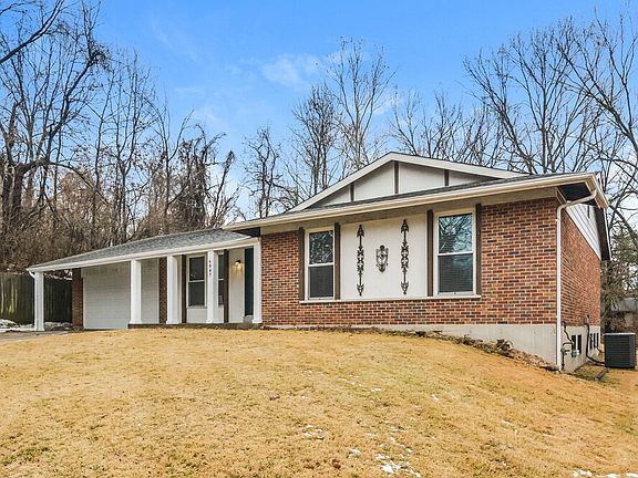 4th image of 6847 Champaigne Dr