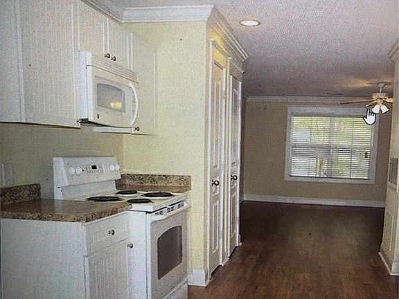 5th image of 1725 Harvey Mitchell Pkwy S APT 1315