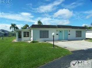 33 Tangelo Ct, Lehigh Acres, FL 33936