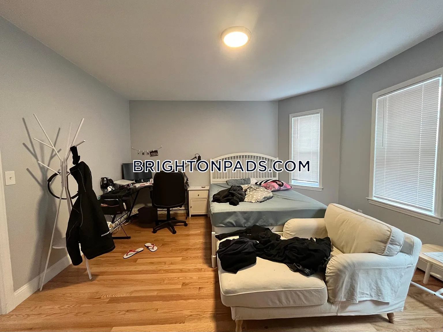 3 bed, 9999 sqft, $3,100 — Photo 3
