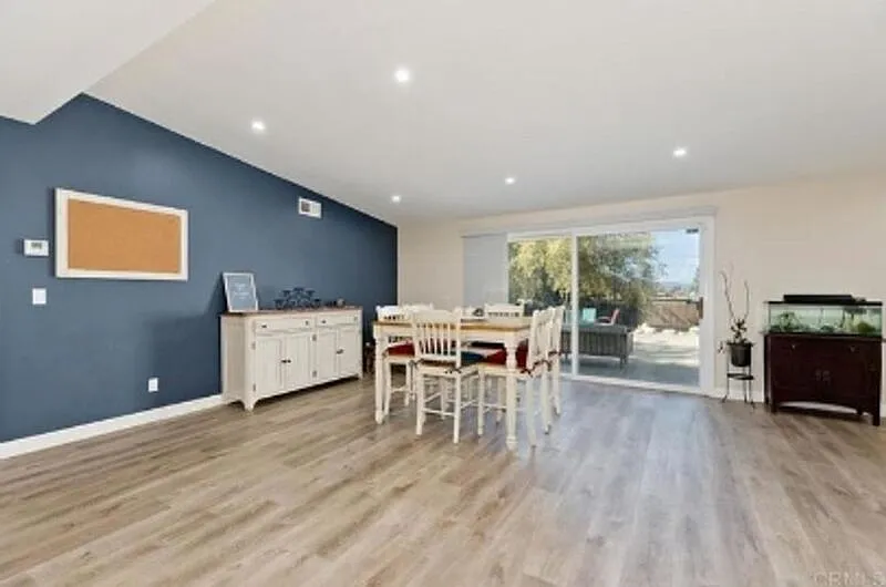 3 bed, 2.0 bath, 1800 sqft, $3,875 — Photo 3
