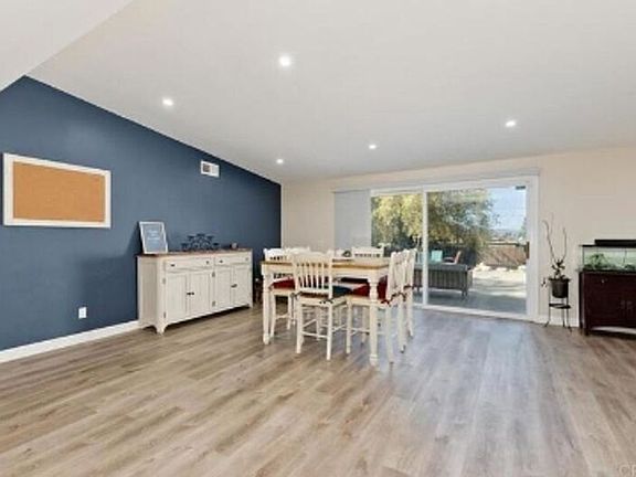 3rd image of 1806 Wight Way #A