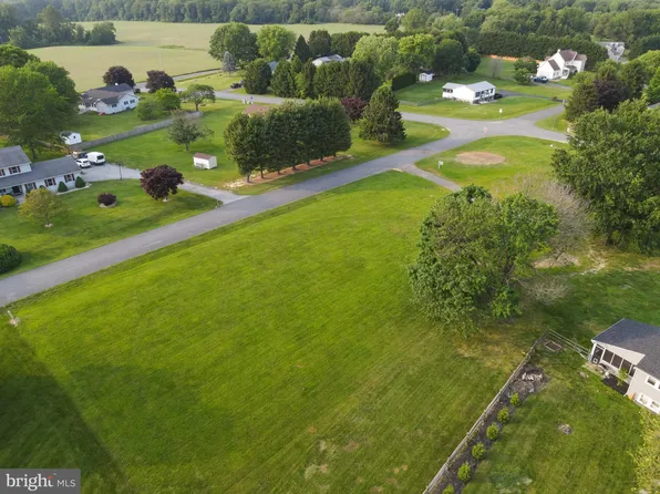 201 Oak Dr, Middletown, DE 19709