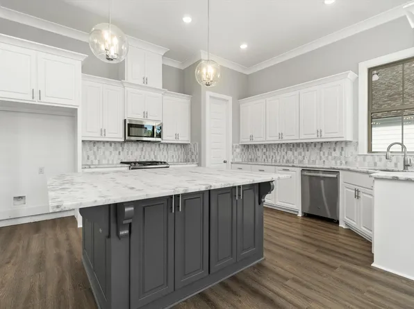 33523 Tenor Dr, Denham Springs, LA 70706