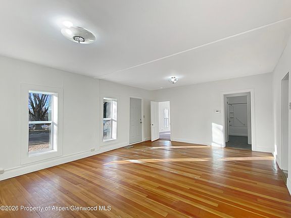 5th image of 1085 Main St