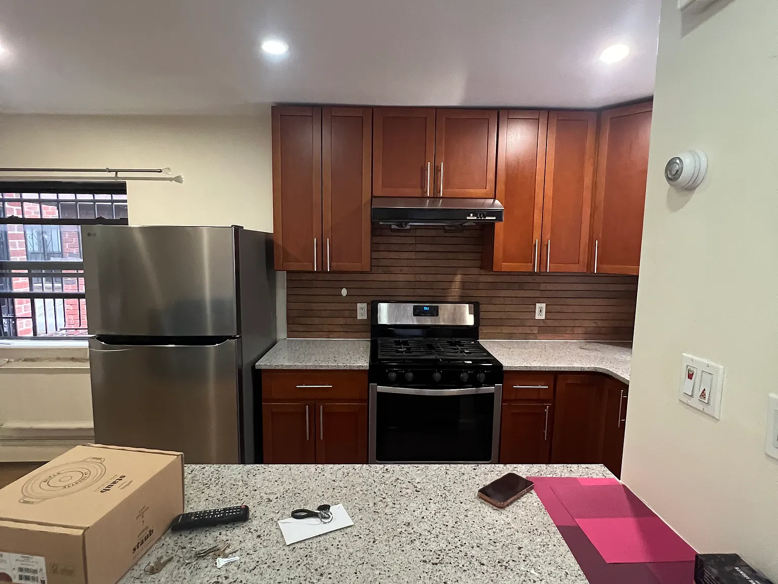 2 bed, 820 sqft, $2,600 — Photo 3