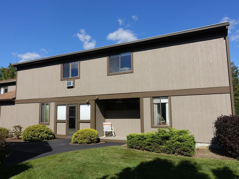 1st image of 112 S Hemlock Ln