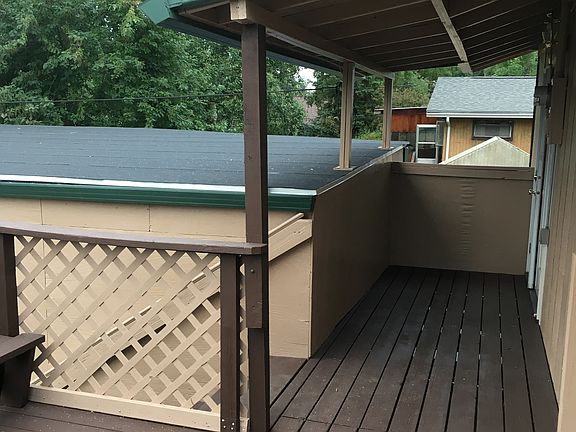 3rd image of 315 Glacier Ave