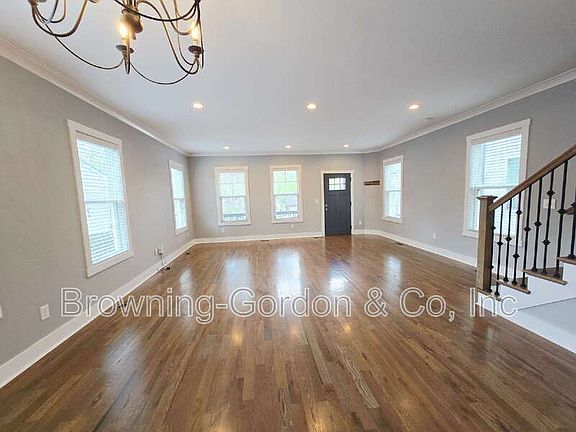 5th image of 668A James Ave