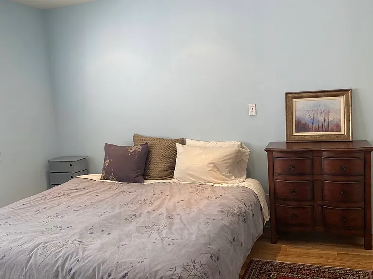 2204 S Bentley Ave #301 — Photo 7