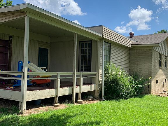 2nd image of 2020 Porter St