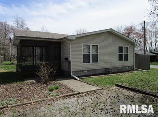 1320 S 26th St, Mount Vernon, IL 62864