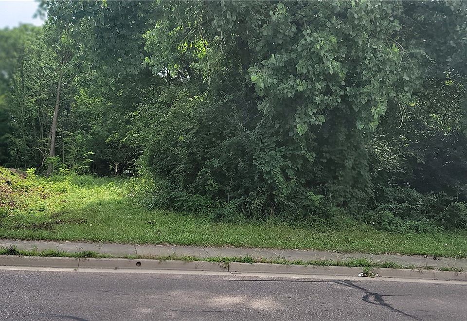 1st image of 849 East Ave