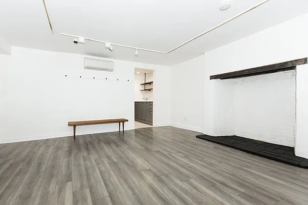 Rented by Compass | media 5