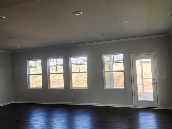 3rd image of 508 Hanover Shore Ln