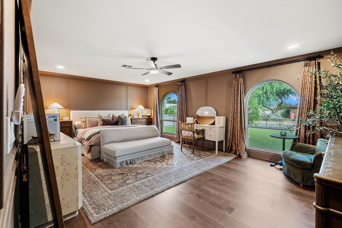 23-Master Bedroom
