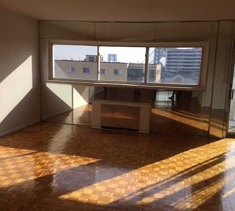 5th image of 2180 Center Ave APT 8C