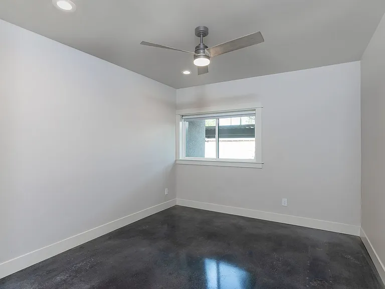 402 W Roosevelt St #203 — Photo 12