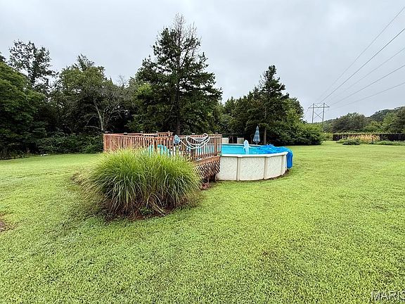 5th image of 66 Edith Dr