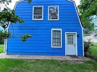 530 Jackson Ave, Bacliff, TX 77518