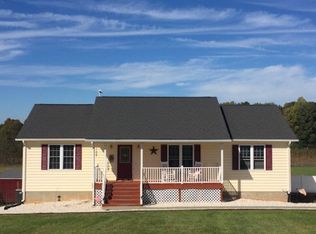 400 Soybean Dr, Appomattox, VA 24522