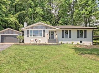 2134 Red Banks Dr, Young Harris, GA 30582