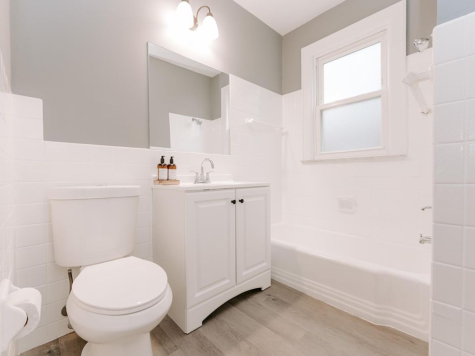 1st image of 2123 Cathedral Ave #1