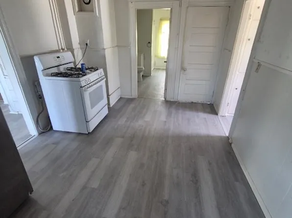 166 Water St #3, Leominster, MA 01453