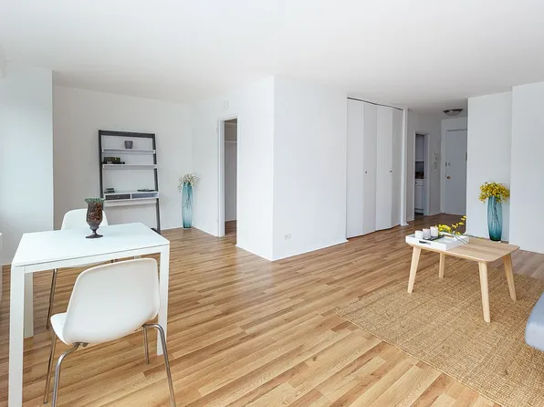 3671 Hudson Manor Ter APT 4F, Bronx, NY 10463