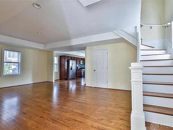 5th image of 612 Oak Ave