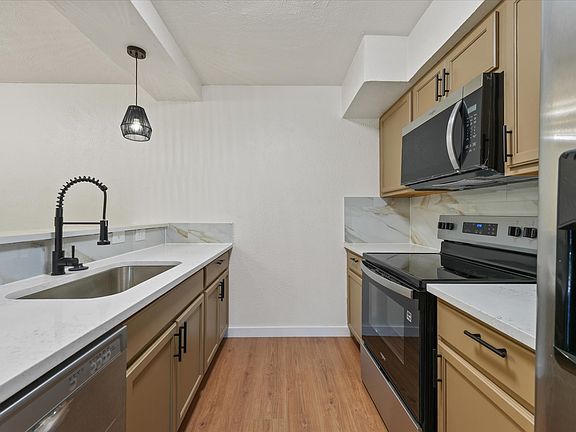 4th image of 7510 Holly Hill Dr APT 152