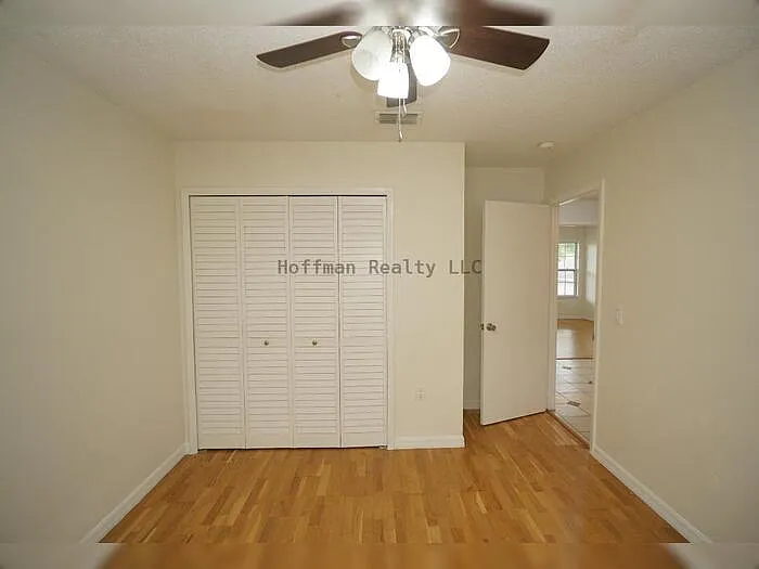 7605 Glades Ct — Photo 17