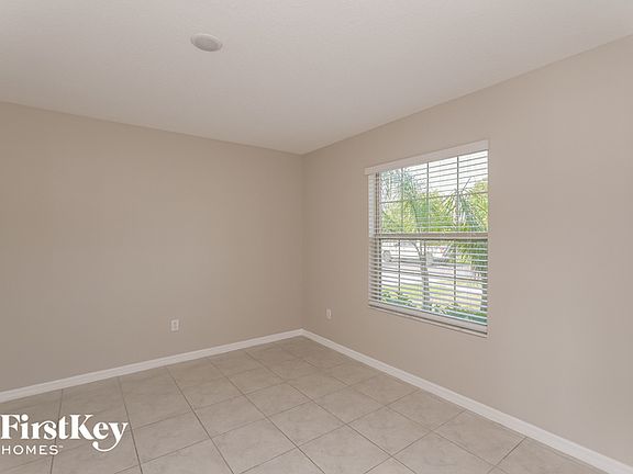 4th image of 1417 Golden Glow Dr