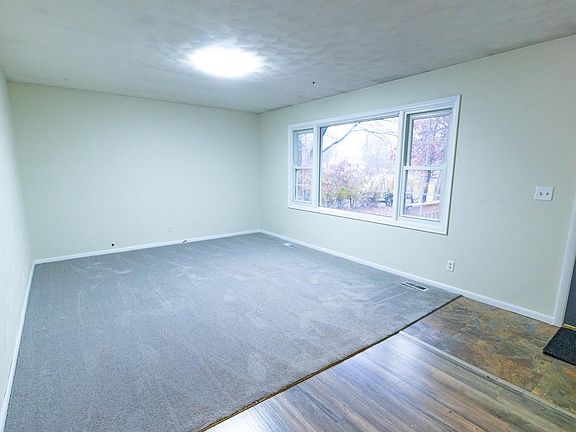 5th image of 35399 Margurite Ln