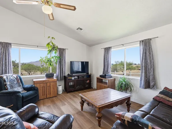 25290 E Tonopah Trl, Benson, AZ 85602
