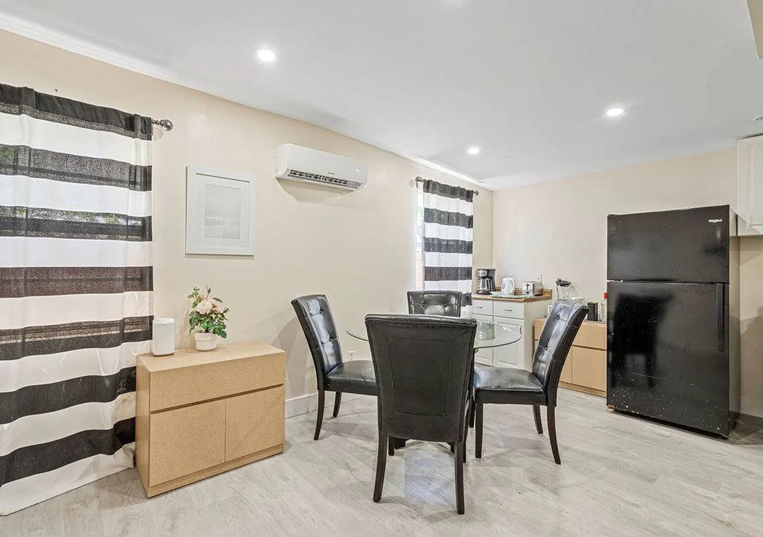 Private 2BR Miami Home Near MIA & Downtown — Photo 3