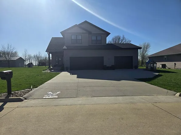 934 2nd St, Jesup, IA 50648