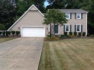 1568 Tamarisk Trl, Poland, OH 44514