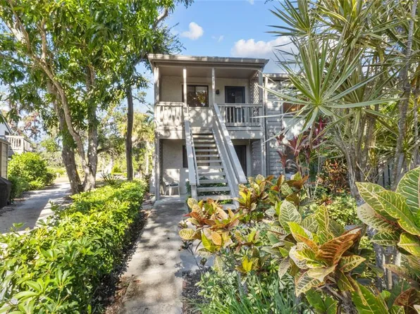 1621 Boathouse Cir #220, Sarasota, FL 34231