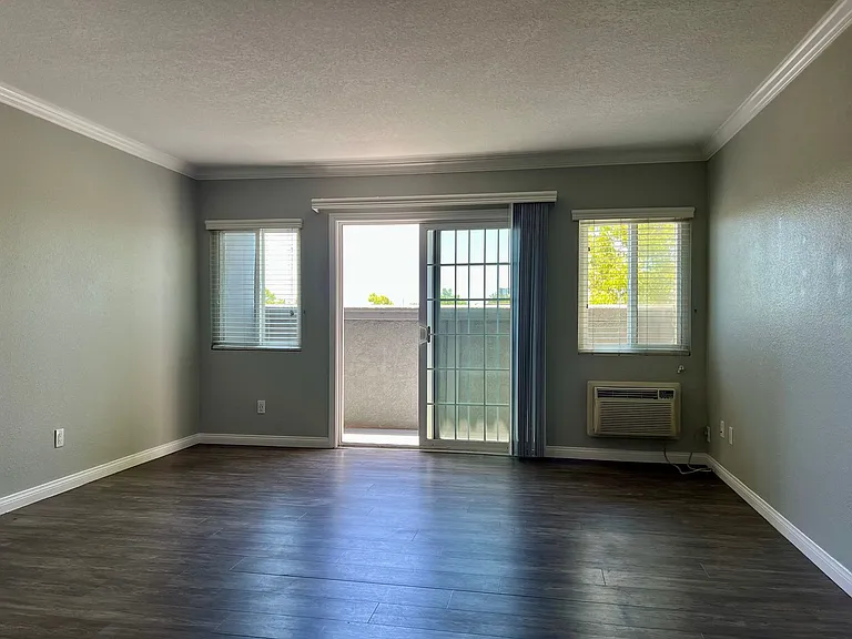 Solara Apartment Homes — Photo 53