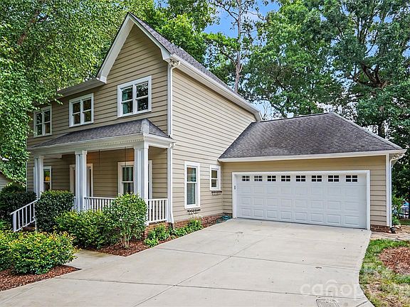 2nd image of 6419 Scarlet Oak Ln
