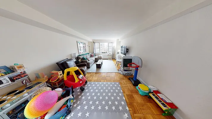 Rented by AZ REALTY NYC LLC | media 14