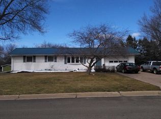 516 Elm St, Athens, WI 54411