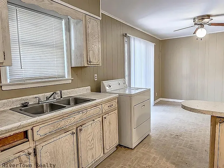 2644 Courtney Dr — Photo 5
