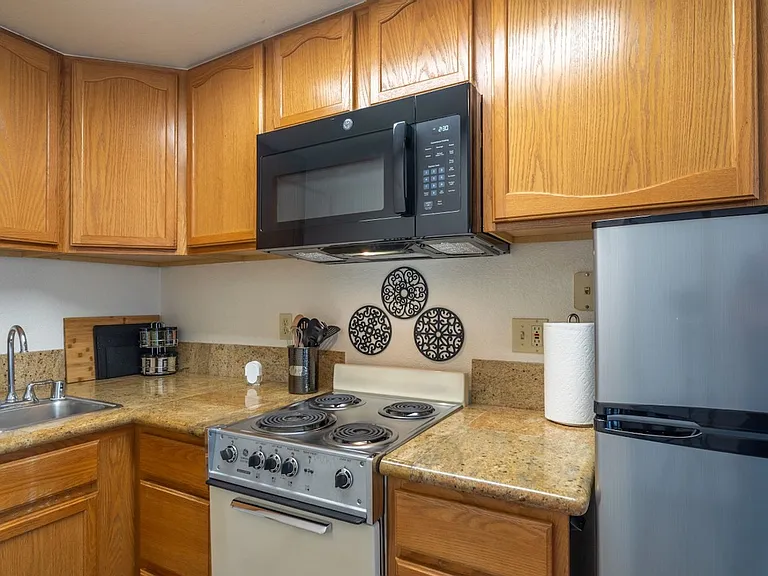 513 S Beech St #B — Photo 10