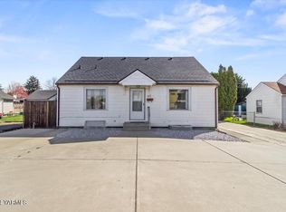 1613 S 16th Ave, Yakima, WA 98902