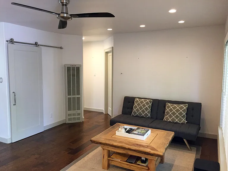 17995 Los Banos Dr — Photo 4
