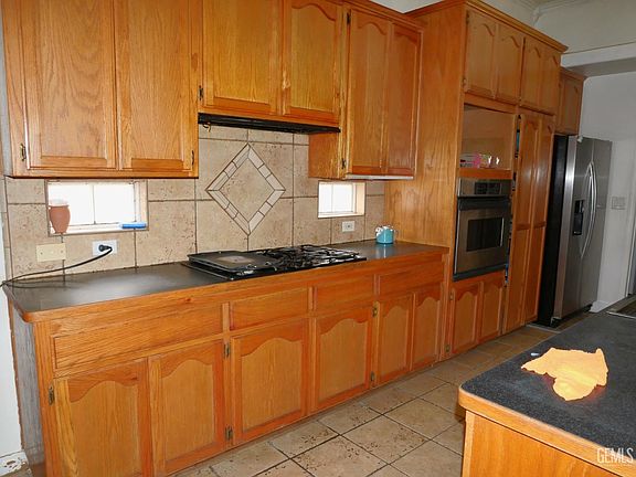 3rd image of 314 8th St