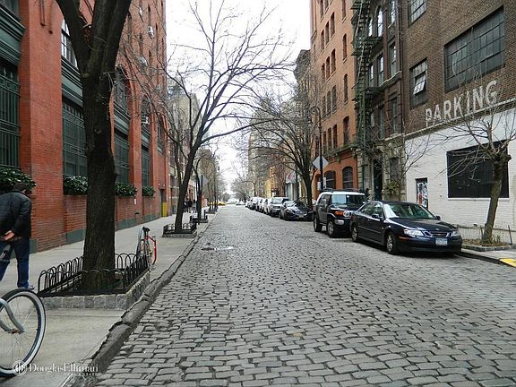 5th image of 731 Greenwich St #J8