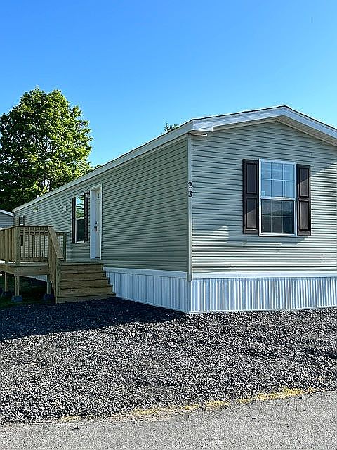 1st image of 23 Avis Manor Cir